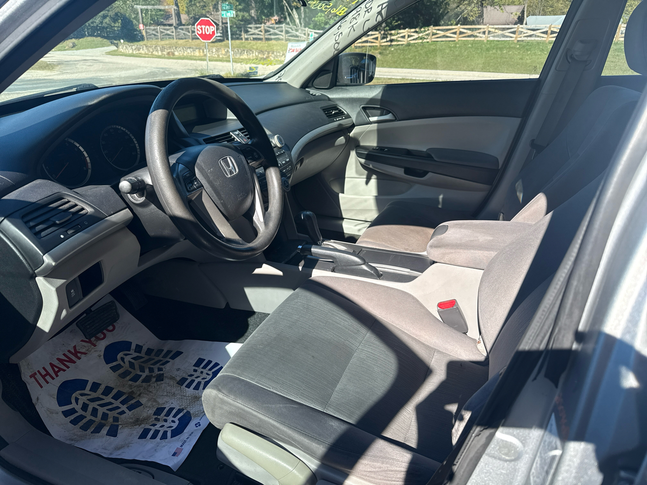 Honda Accord Sdn 4dr I4 Auto LX 2012 Honda Accord Sdn 4dr I4 Auto LX 2012