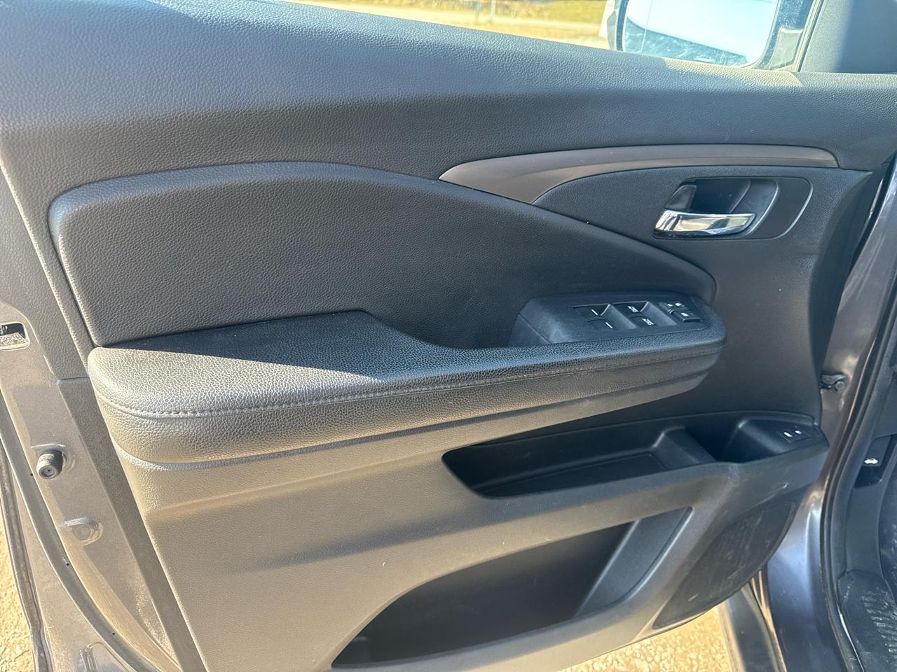 Honda Pilot AWD 4dr EX-L w/Honda Sensing 2016