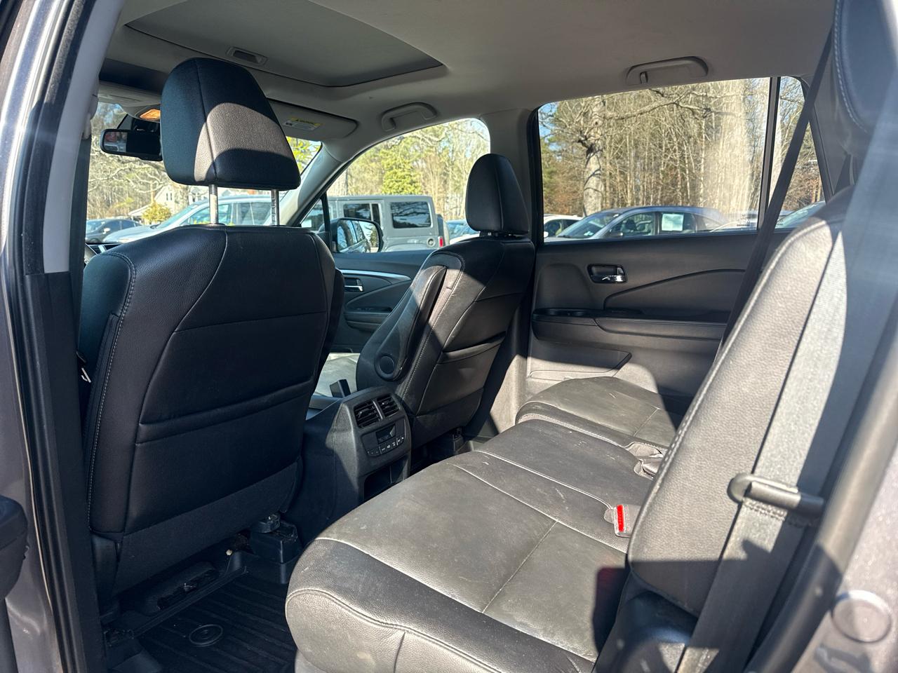 Honda Pilot AWD 4dr EX-L w/Honda Sensing 2016