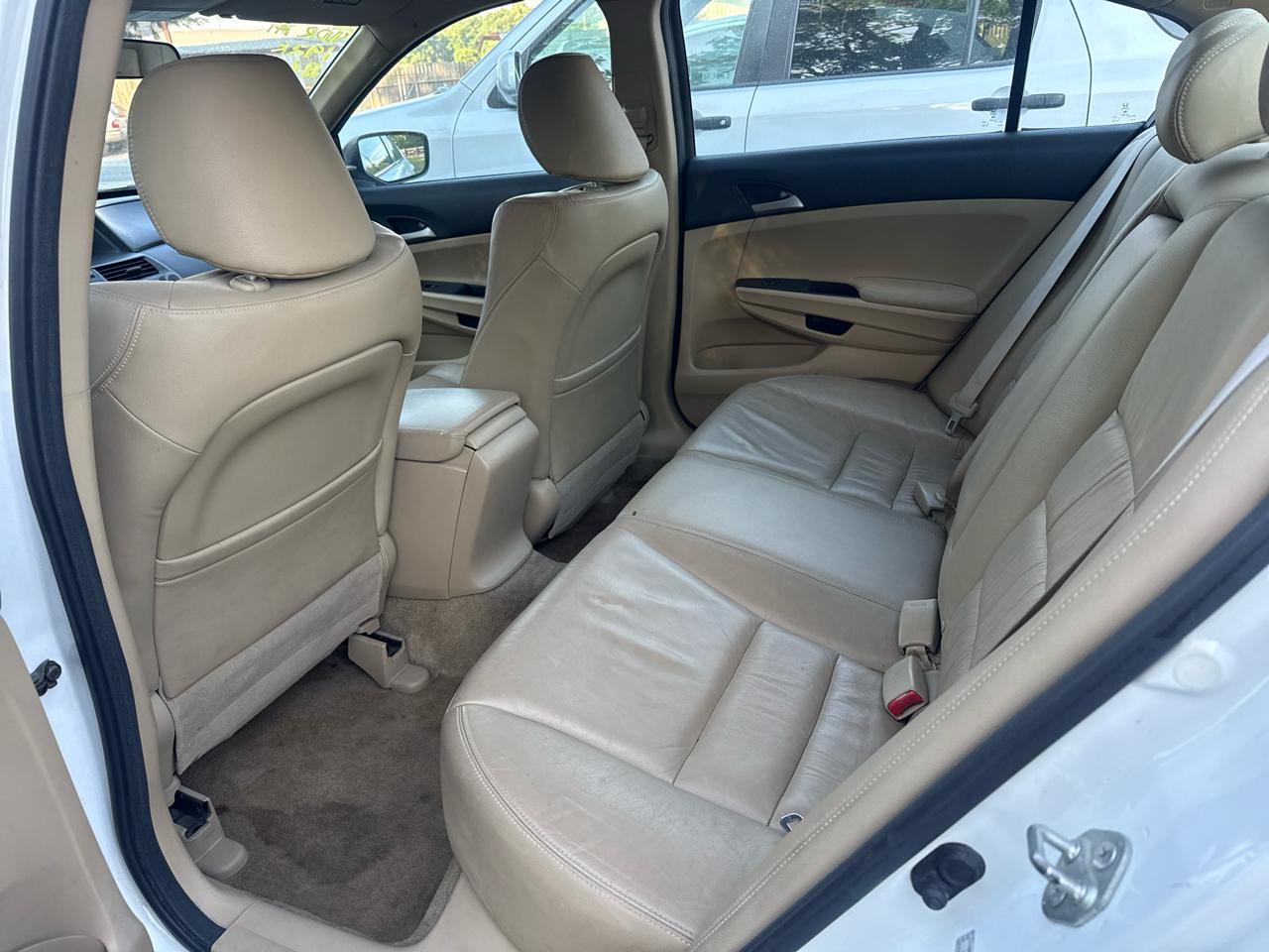 Honda Accord Sdn 4dr I4 Auto SE 2011