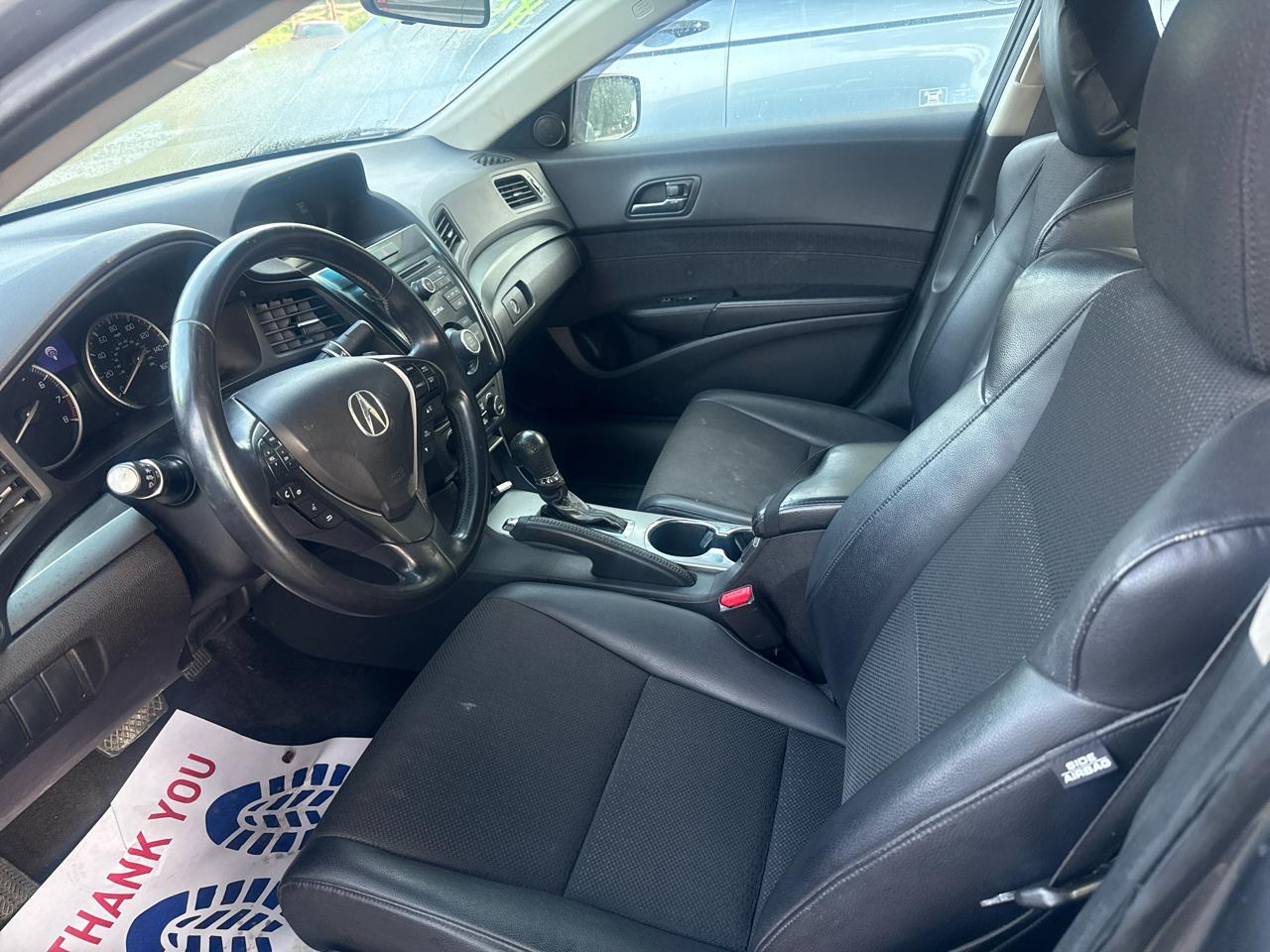 Acura ILX 4dr Sdn 2.0L 2013