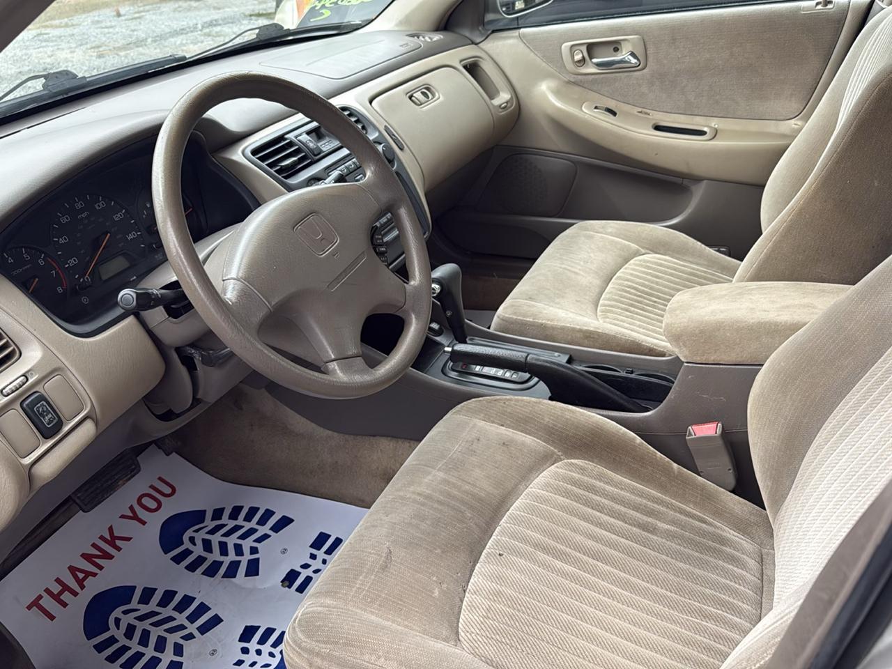 Honda Accord Sdn 4dr Sdn LX Auto 1998