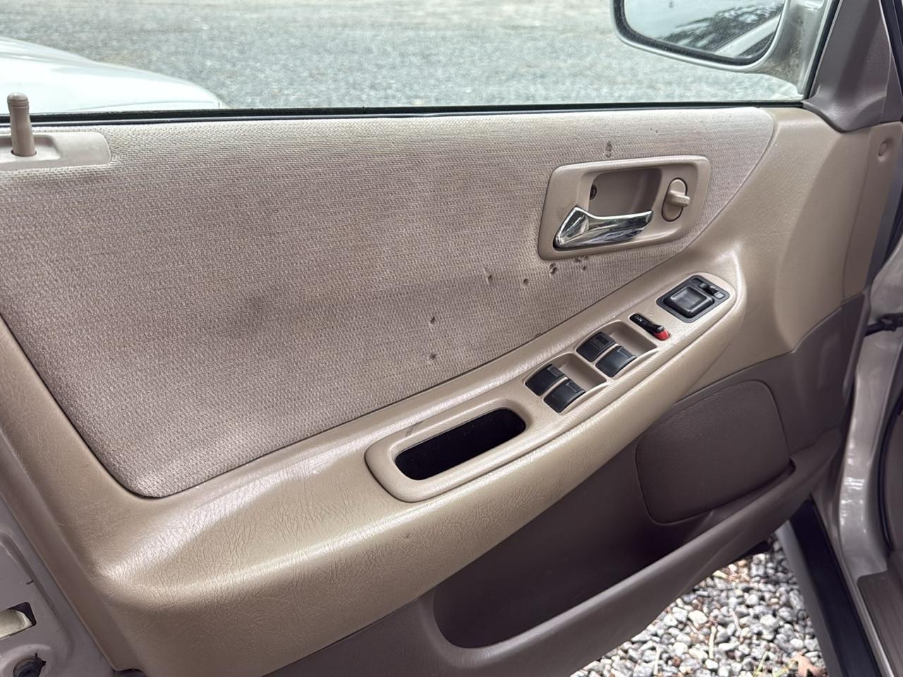 Honda Accord Sdn 4dr Sdn LX Auto 1998