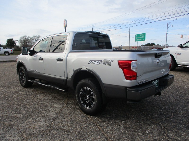 2019 nissan titan pro 4x king cab