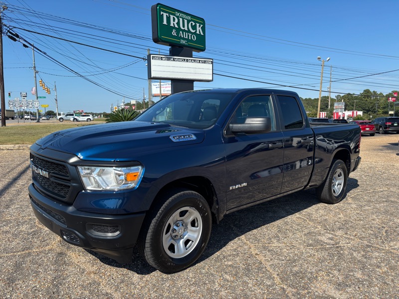 RAM 1500 Tradesman Quad Cab 4WD 2022 RAM 1500 Tradesman Quad Cab 4WD 2022