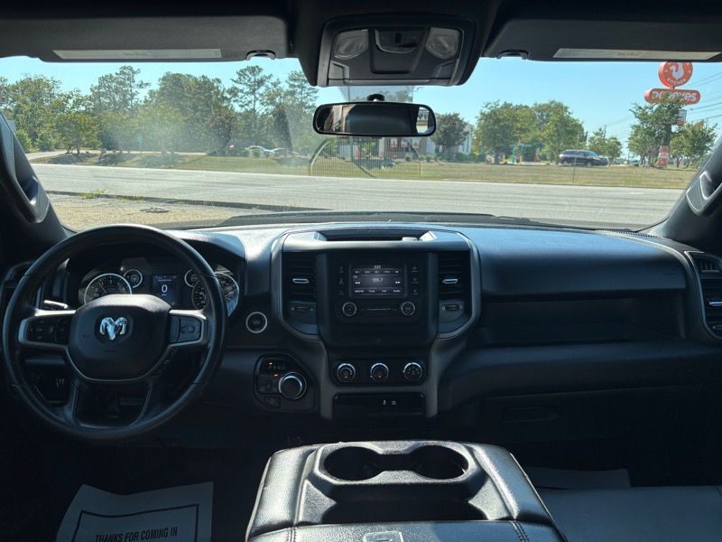 RAM 1500 Tradesman Quad Cab 4WD 2022 RAM 1500 Tradesman Quad Cab 4WD 2022