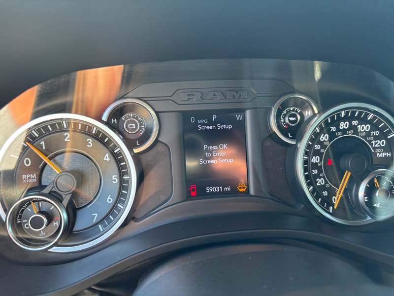 RAM 1500 Tradesman Quad Cab 4WD 2022 RAM 1500 Tradesman Quad Cab 4WD 2022