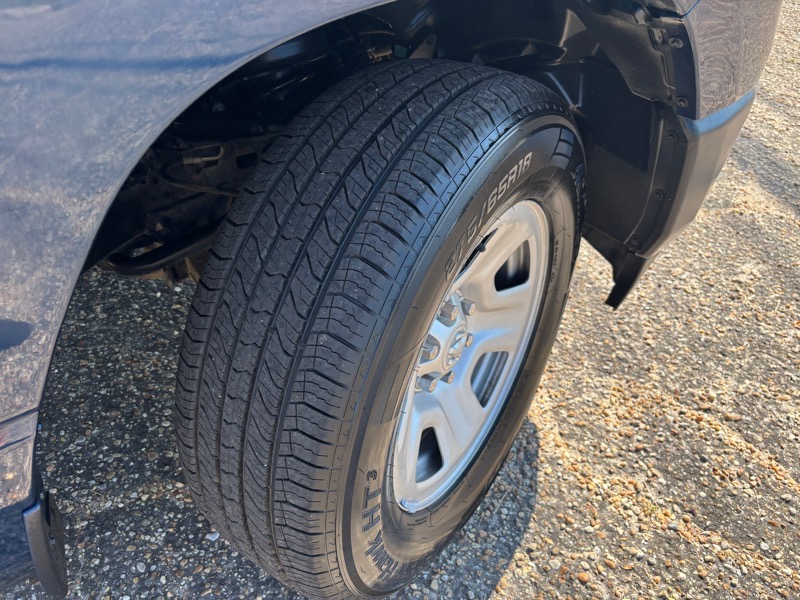 RAM 1500 Tradesman Quad Cab 4WD 2022 RAM 1500 Tradesman Quad Cab 4WD 2022