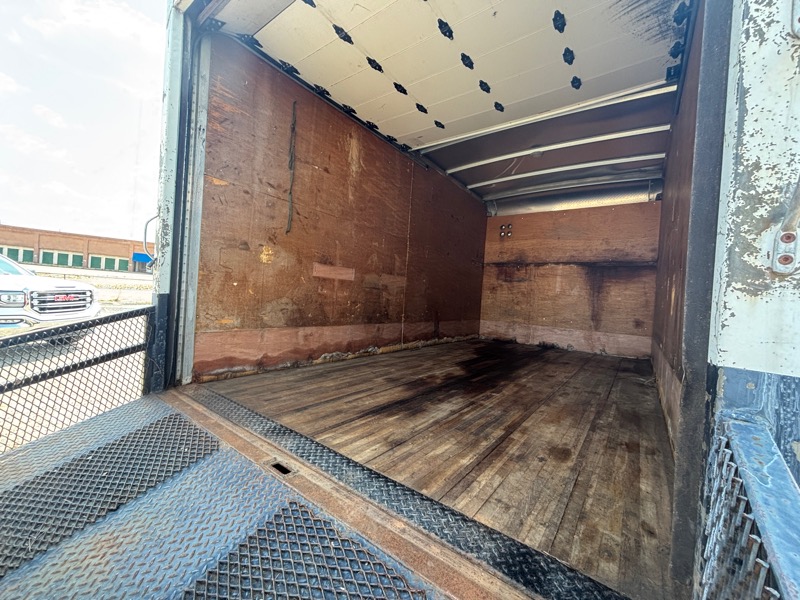 Mercedes-Benz Sprinter 3500 170-in. WB 2016 Mercedes-Benz Sprinter 3500 170-in. WB 2016