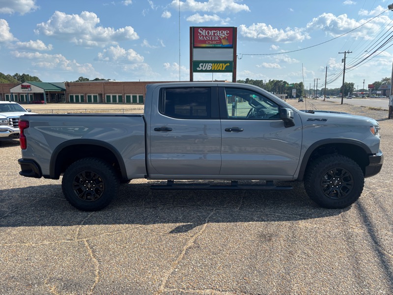 Chevrolet Silverado 1500 ZR2 Crew Cab 4WD 2024 Chevrolet Silverado 1500 ZR2 Crew Cab 4WD 2024