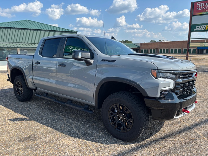 Chevrolet Silverado 1500 ZR2 Crew Cab 4WD 2024 Chevrolet Silverado 1500 ZR2 Crew Cab 4WD 2024
