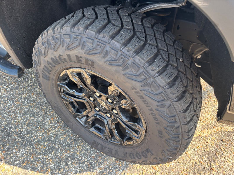 Chevrolet Silverado 1500 ZR2 Crew Cab 4WD 2024 Chevrolet Silverado 1500 ZR2 Crew Cab 4WD 2024
