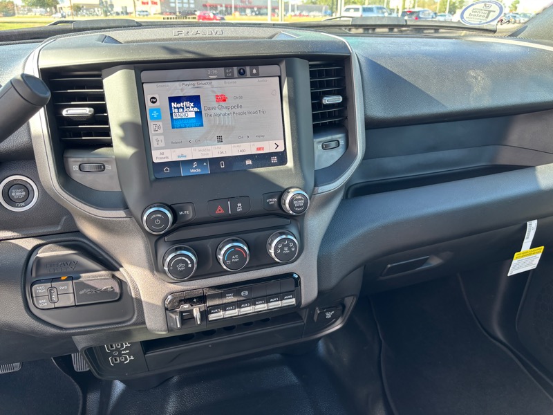 RAM 2500 Tradesman Crew Cab LWB 4WD 2024 RAM 2500 Tradesman Crew Cab LWB 4WD 2024