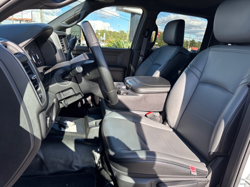 RAM 2500 Tradesman Crew Cab LWB 4WD 2024 RAM 2500 Tradesman Crew Cab LWB 4WD 2024