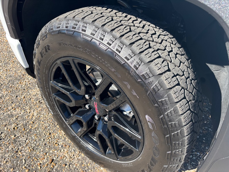 GMC Sierra 1500 Elevation Double Cab 4WD 2025