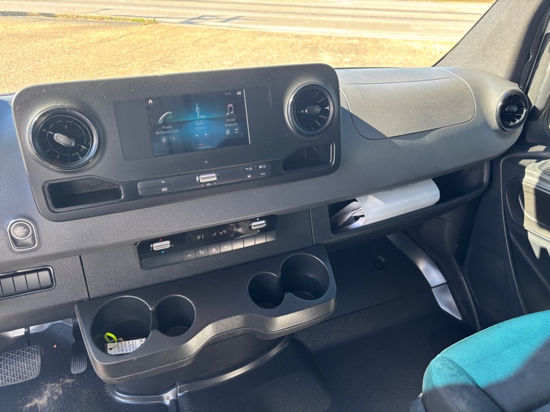 Mercedes-Benz Sprinter 3500 High Roof Crew Cargo 144WB 2021