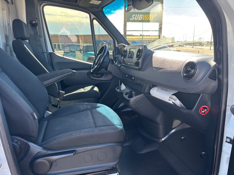 Mercedes-Benz Sprinter 3500 High Roof Crew Cargo 144WB 2021