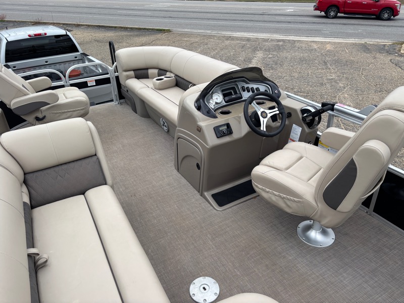 Sun Tracker Fishing Barge 20 DLX  2023