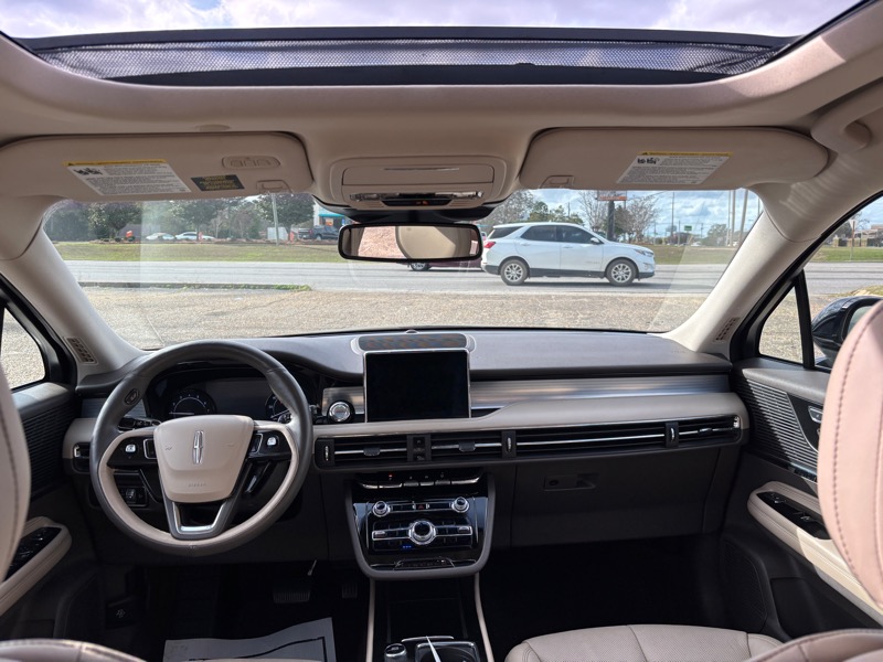 Lincoln Corsair Base 2020