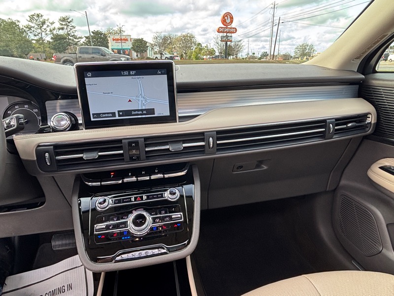 Lincoln Corsair Base 2020