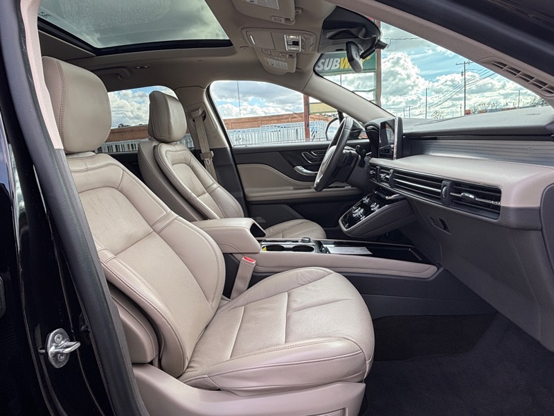 Lincoln Corsair Base 2020