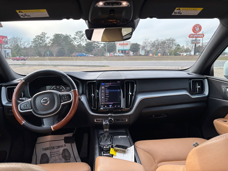 Volvo XC60 T6 Momentum AWD 2019