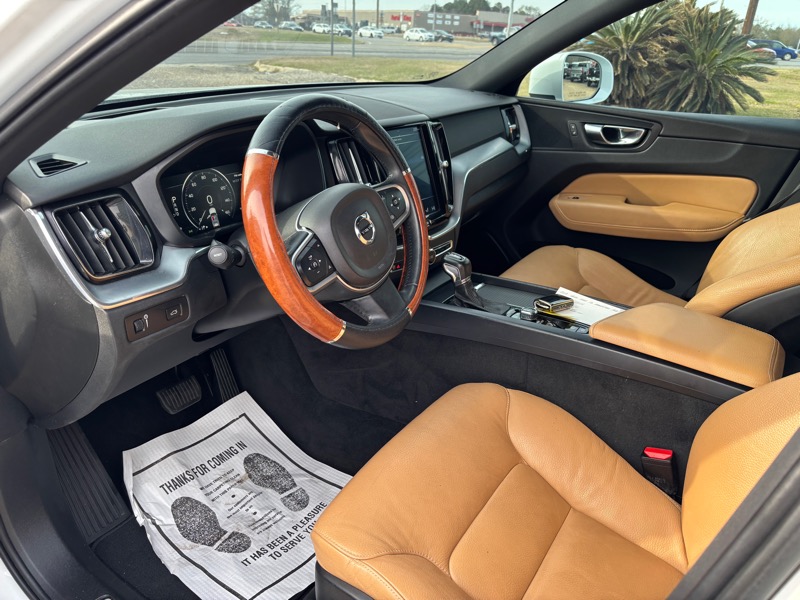 Volvo XC60 T6 Momentum AWD 2019