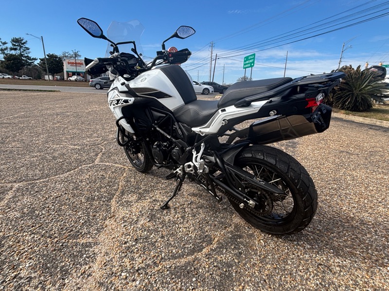 Benelli Leoncino Trail  2022