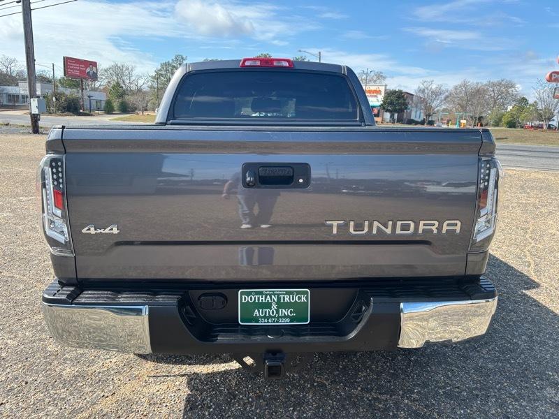 Toyota Tundra Limited 5.7L FFV CrewMax 4WD 2015