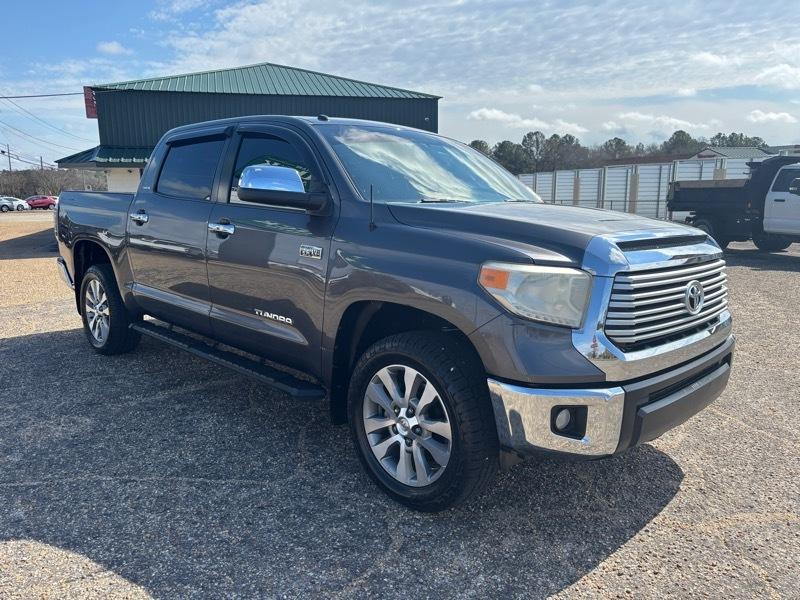 Toyota Tundra Limited 5.7L FFV CrewMax 4WD 2015