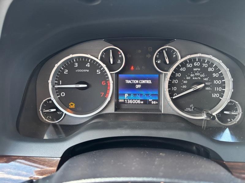 Toyota Tundra Limited 5.7L FFV CrewMax 4WD 2015