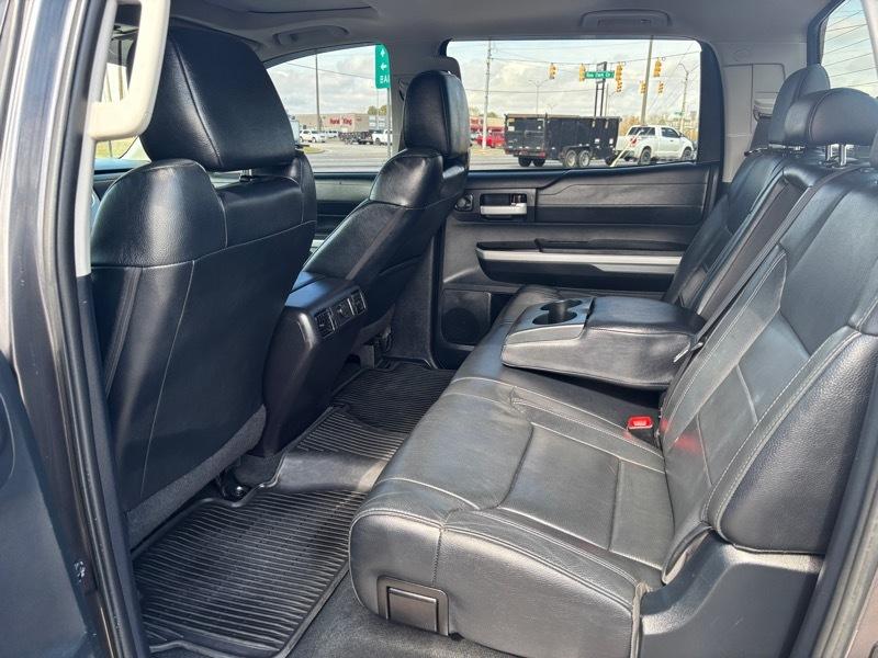 Toyota Tundra Limited 5.7L FFV CrewMax 4WD 2015