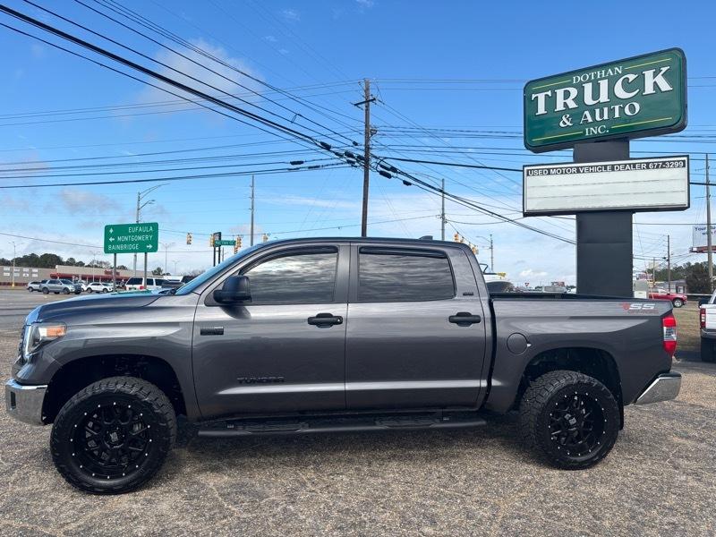 Toyota Tundra SR5 5.7L V8 CrewMax 2WD 2020