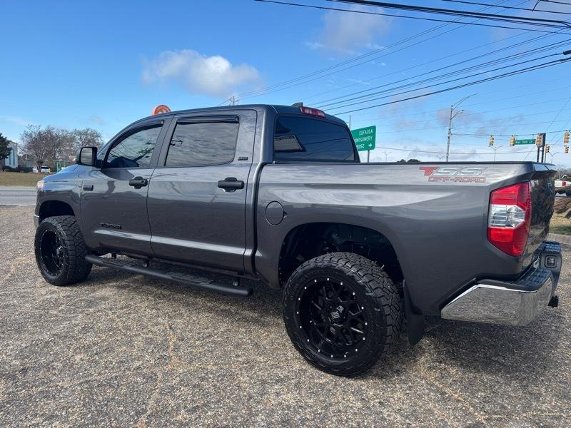 Toyota Tundra SR5 5.7L V8 CrewMax 2WD 2020