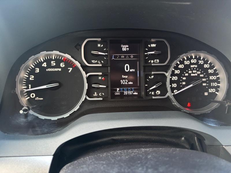 Toyota Tundra SR5 5.7L V8 CrewMax 2WD 2020