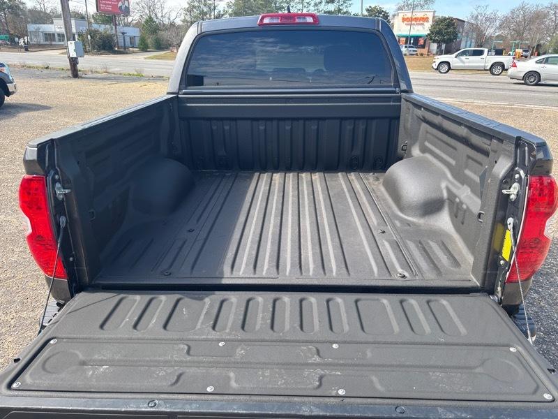 Toyota Tundra SR5 5.7L V8 CrewMax 2WD 2020