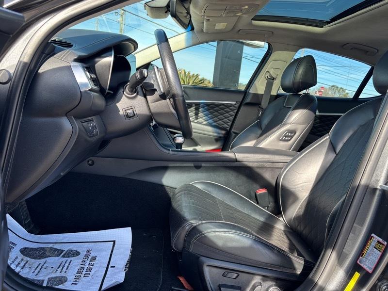 Genesis G70 2.0T Advanced AWD 2019