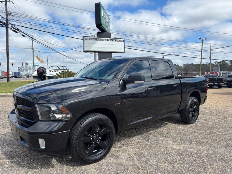 2018 RAM 1500 SLT Crew Cab SWB 4WD