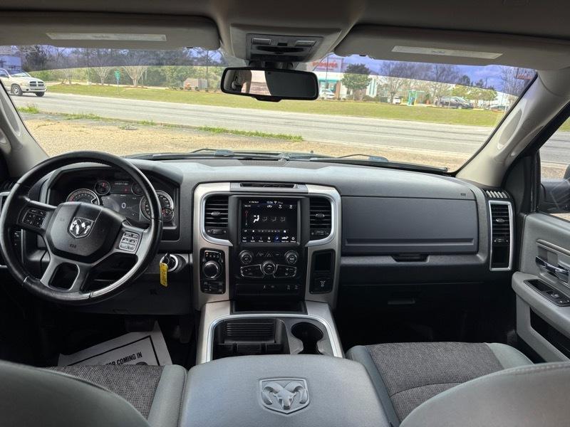 RAM 1500 SLT Crew Cab SWB 4WD 2018