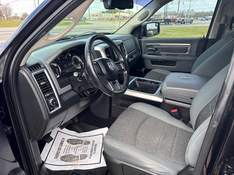 RAM 1500 SLT Crew Cab SWB 4WD 2018