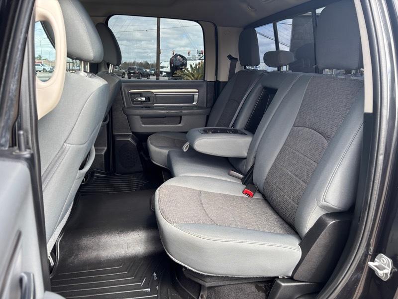 RAM 1500 SLT Crew Cab SWB 4WD 2018