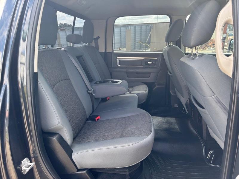 RAM 1500 SLT Crew Cab SWB 4WD 2018