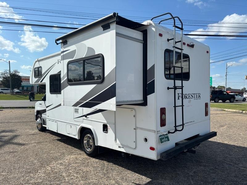 Ford Econoline E450 2016