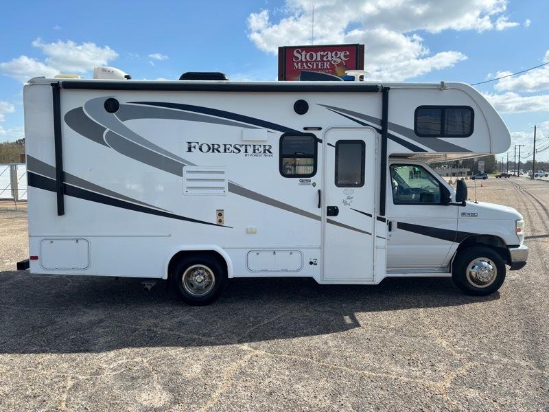 Ford Econoline E450 2016