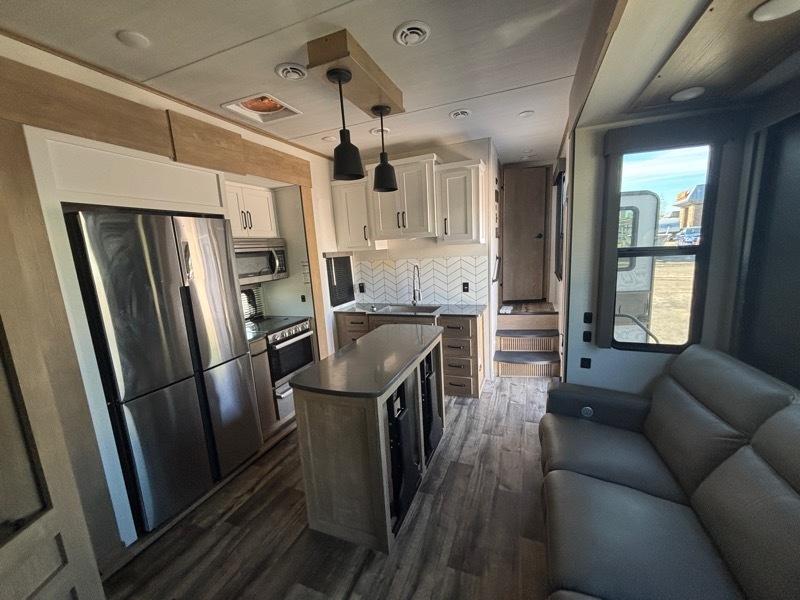 Keystone RV Raptor Toy Hauler  2022