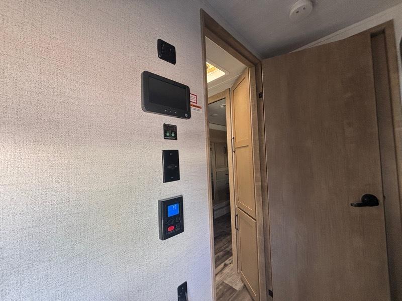 Keystone RV Raptor Toy Hauler  2022