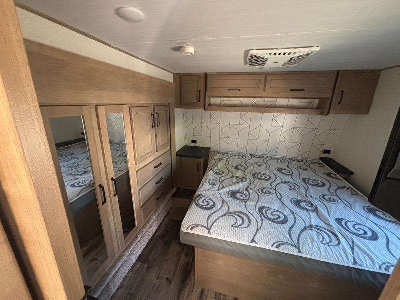 Keystone RV Raptor Toy Hauler  2022