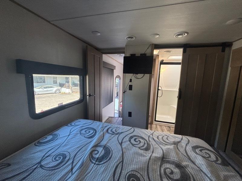 Keystone RV Raptor Toy Hauler  2022