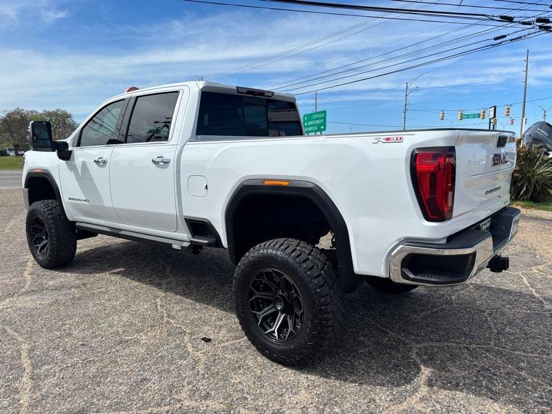 GMC Sierra 2500HD SLT Crew Cab 4WD 2023