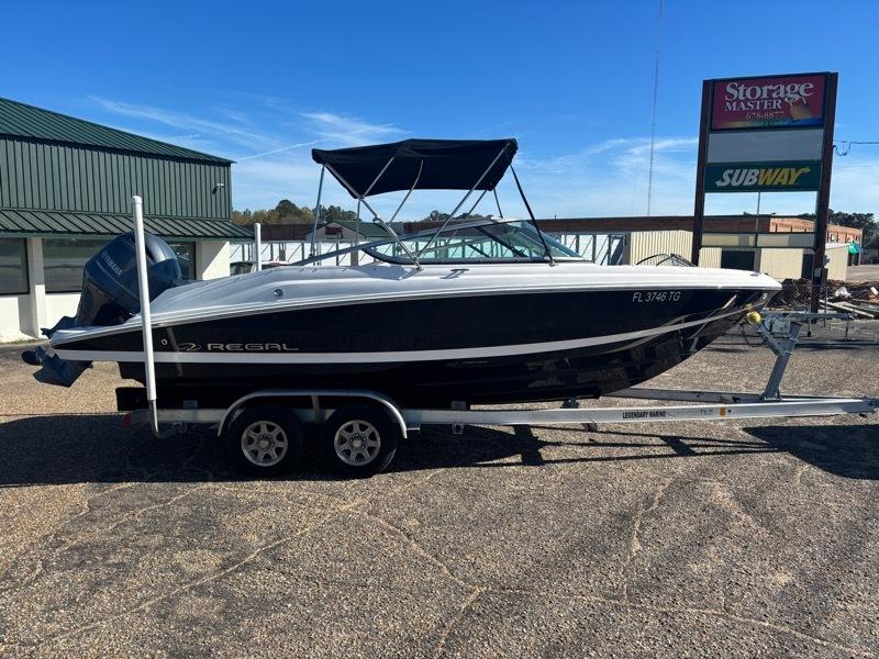 Regal Bowrider  2019